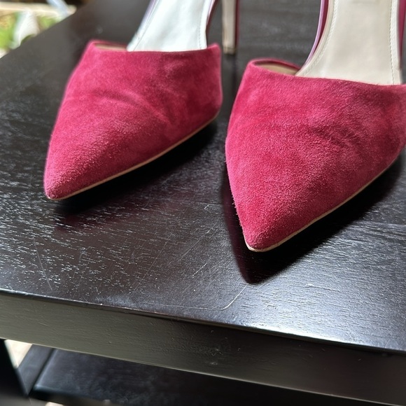 Stiletto cut out suede pumps in a cranberry wine magenta shade - Picture 2 of 6